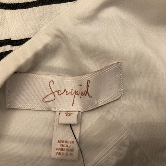 BNWT SCRIPTED One Sleeve Black & White Top, size XS - Picture 6 of 9